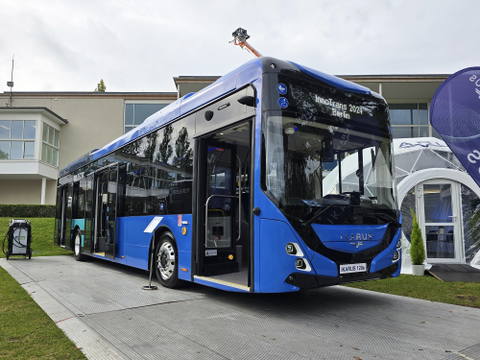 Két újdonsággal is érkezett az Ikarus a berlini InnoTrans 2024 kiállításra