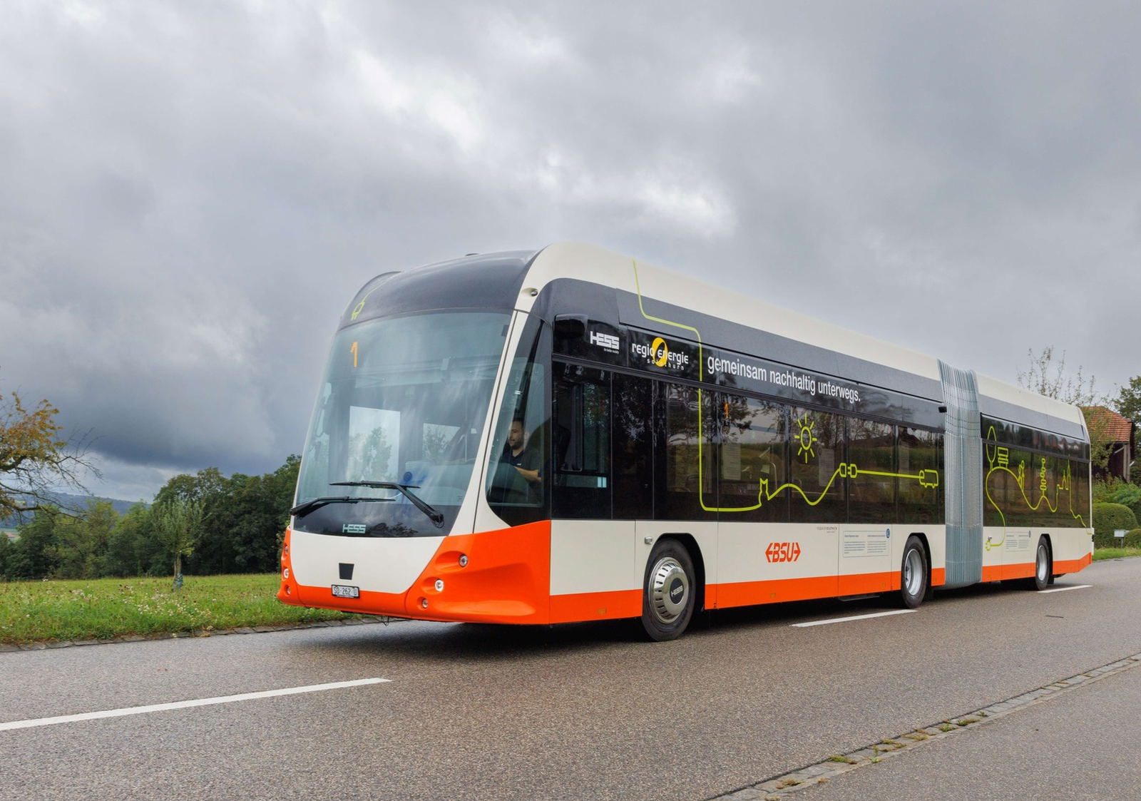 A Hess innovatív megoldásokkal felvértezett kísérleti elektromos buszt tesztel Solothurnban