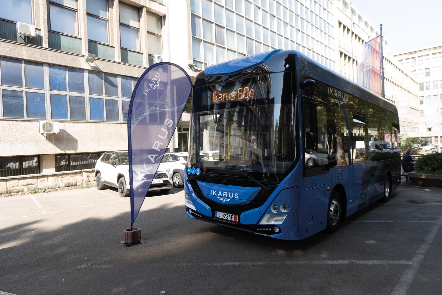 Belgrádban tesztelik az Ikarus 80e midibuszt