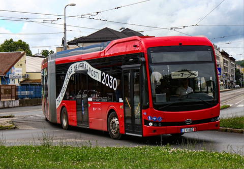 Miskolc első hidrogénbuszát a CaetanoBus, újabb elektromos buszait a BYD szállíthatja