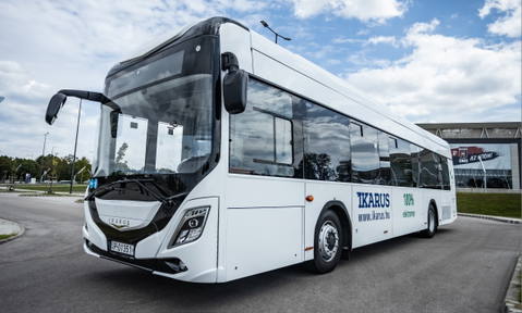 Húsz új Ikarus 120e villanybusz érkezik a Volánbuszhoz