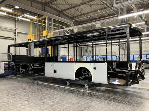 Elkészült az első MultiClass S 500-as vázszerkezete Csehországban