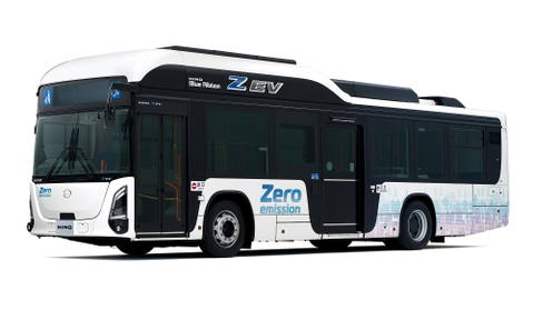 Elektromos busztípussal bővült a Hino kínálata Japánban