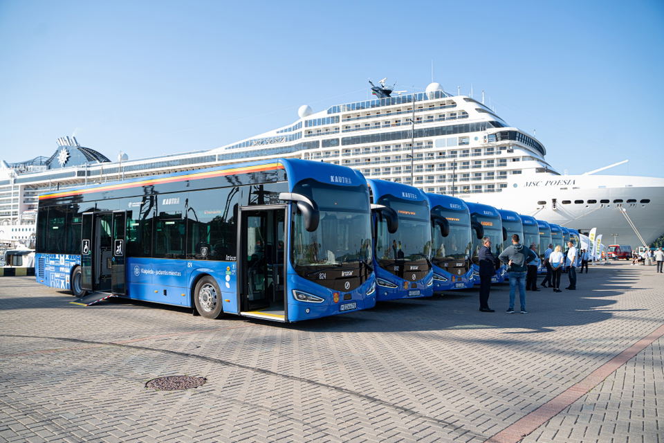 Megérkeztek Klaipėda első Irizar ie bus 12 elektromos autóbuszai