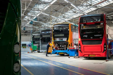 Kormányzati beavatkozással mentenék meg a skót buszgyártást, egyelőre maradnak az Alexander Dennis üzemei