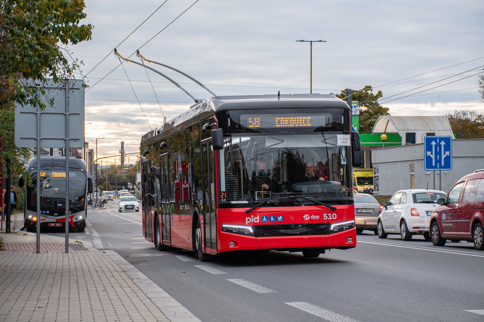 A Bozankaya kifogása nyomán a cseh versenyhivatal érvénytelenítette a prágai trolitendert