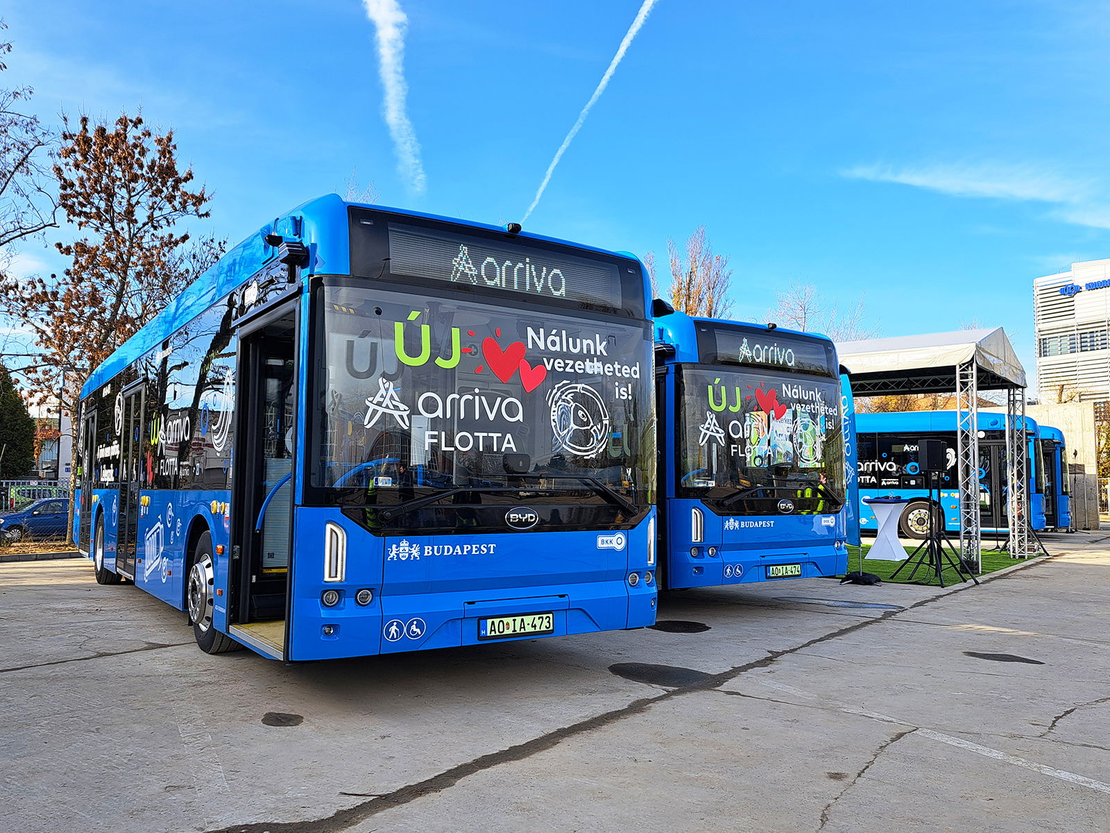 Hivatalosan is bemutatkoztak az ArrivaBus vadonatúj BYD villanybuszai