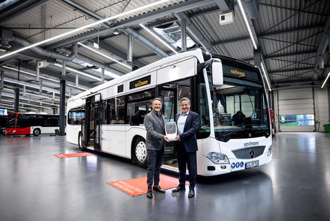 Luxuslimuzinokat idéző Mercedes-Benz Citaro Hybrid érkezett a Spillmann flottájába