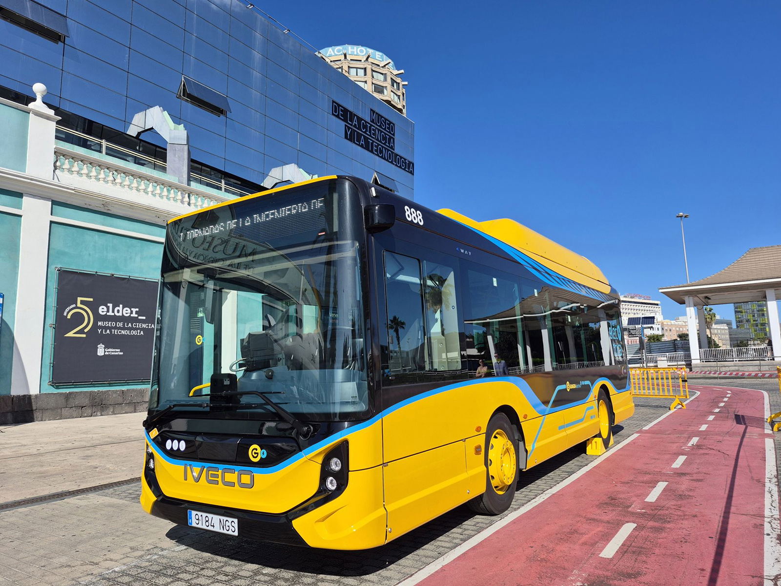 Tíz darab Iveco E-Way midibusszal bővült Las Palmas elektromos flottája