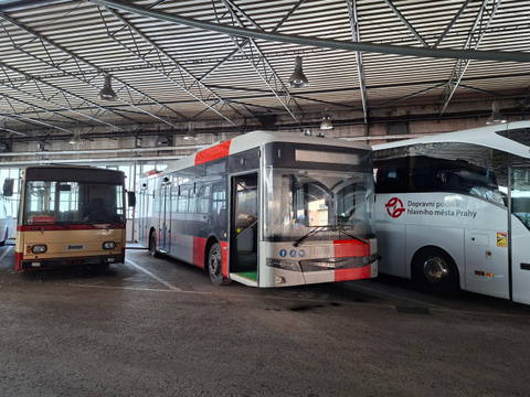 Megérkezett Prágába a DPP első szériagyártású Bozankaya SNG 12T trolibusza