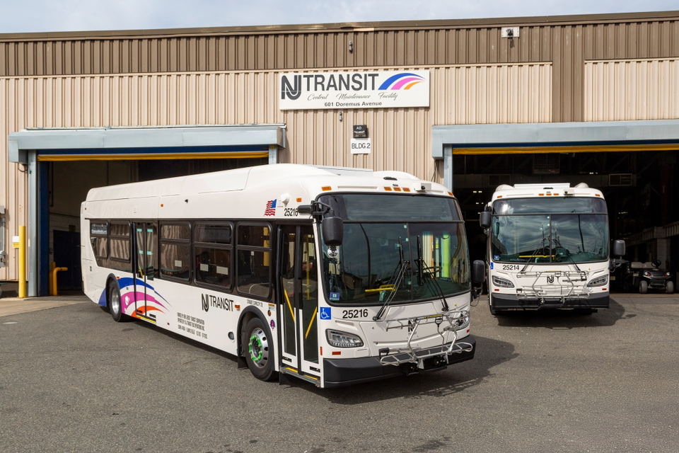 Újabb 375 darab New Flyer Xcelsiort rendelt New Jersey közlekedési társasága