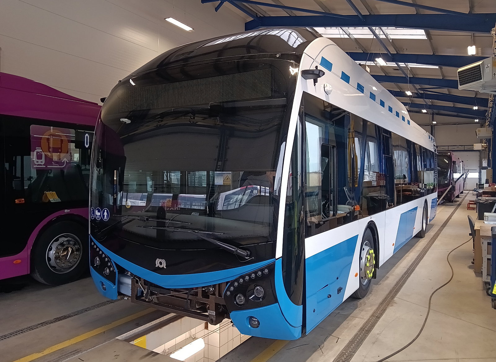 Új Škoda trolibuszokkal indítja újra troliüzemét Tallinn