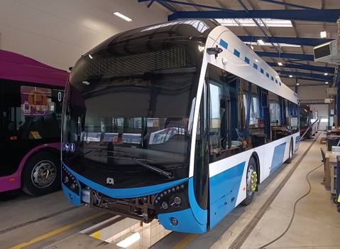 Új Škoda trolibuszokkal indítja újra troliüzemét Tallinn