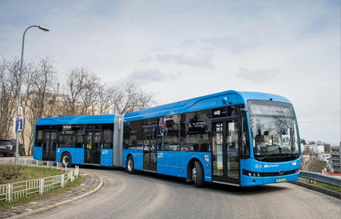 Megkezdődött a csuklós BYD villanybuszok tesztüzeme Budapesten – áprilistól forgalomban az első B19-esek
