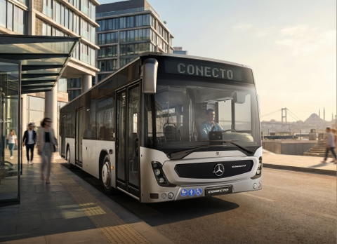 Gyorsabb szállítás, alacsonyabb komplexitás: a Daimler Buses a német piacon is bevezeti low-cost városi autóbuszát