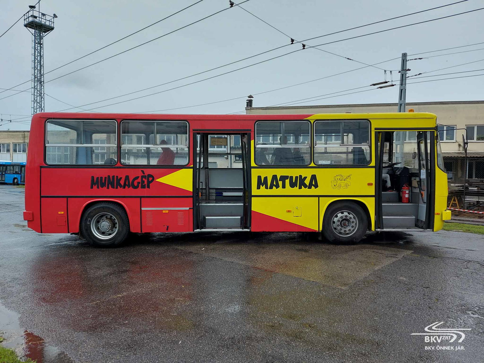 Nyílt napra várja a látogatókat Budapest egyetlen trolibuszgarázsa