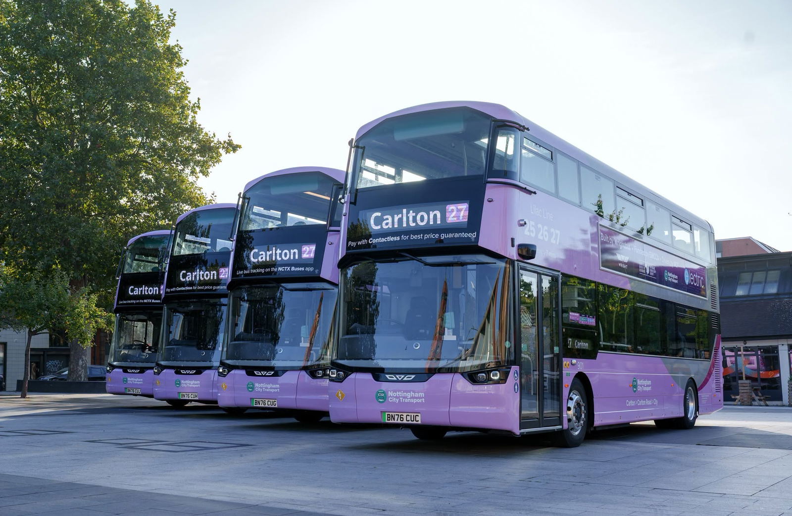 Átadta Nottingham első emeletes villanybuszait a Wrightbus