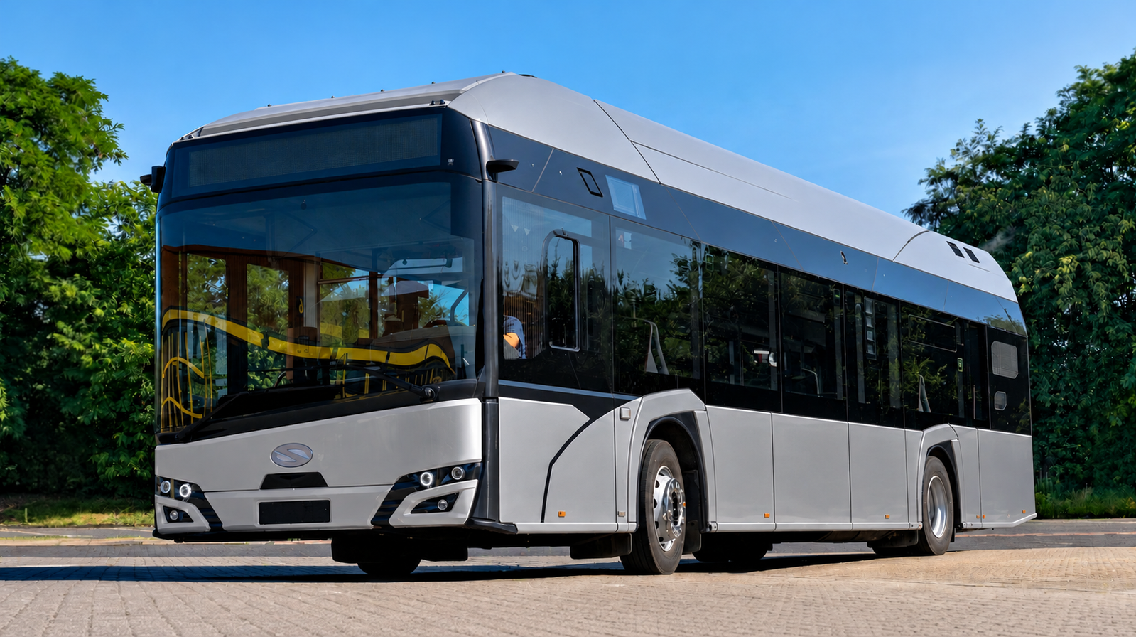 Átmeneti hidrogéntöltő rendszerrel állhatnak forgalomba Kecskemét első hidrogénbuszai